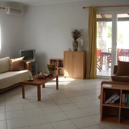 Σπίτι διακοπών Kaminia Villas *